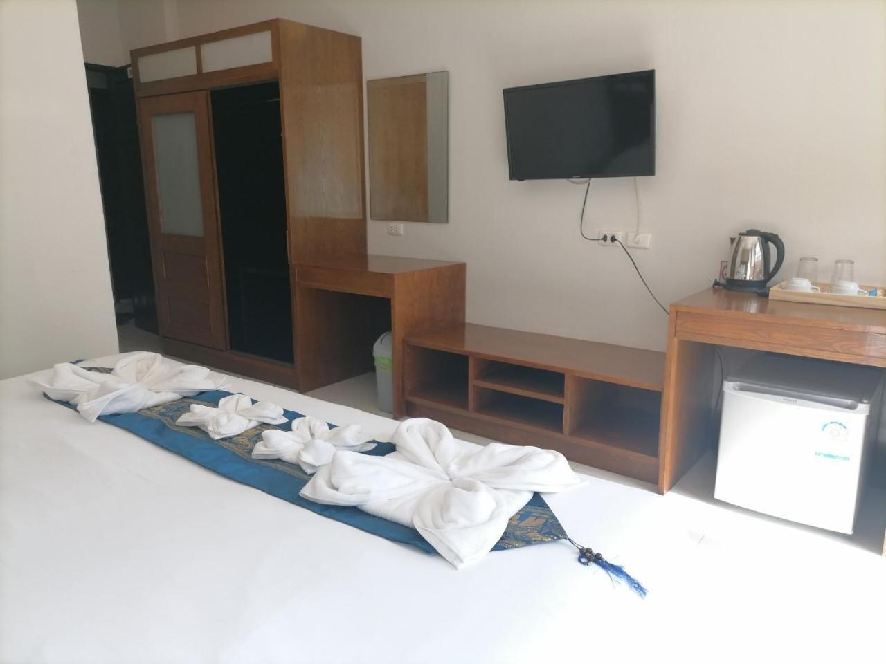 Nj Hotell Patong